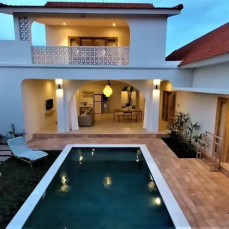 4 Bedrooms Holiday Villa Indah Canggu Bali